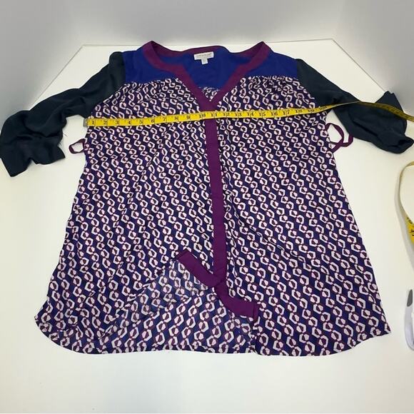 A Pea in the Pod Maternity Top - Size Medium - Picture 6 of 9